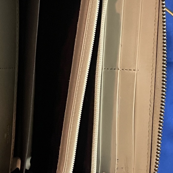 Rare Gucci GG Marmont Trompe L’Oeil Quilted Matelasse Wallet Wristlet - Picture 4 of 11